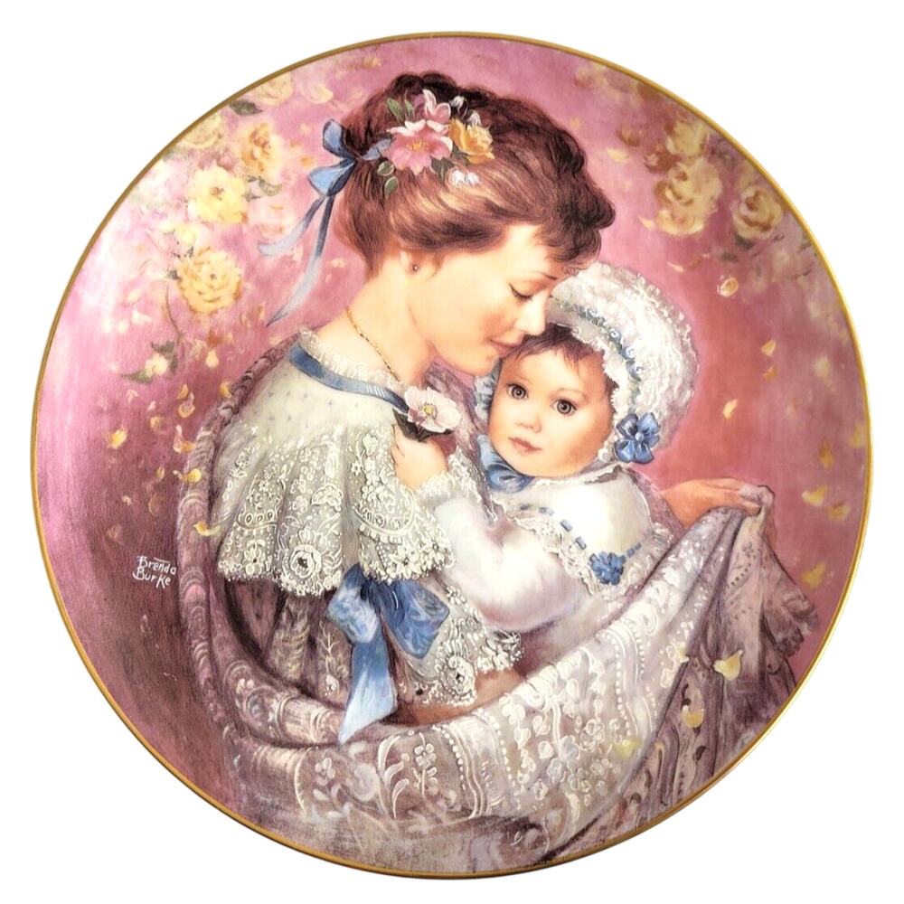 W.S. George 1990 Cherished Moment Mother & Child Brenda Burke Plate 8.5" #8328A